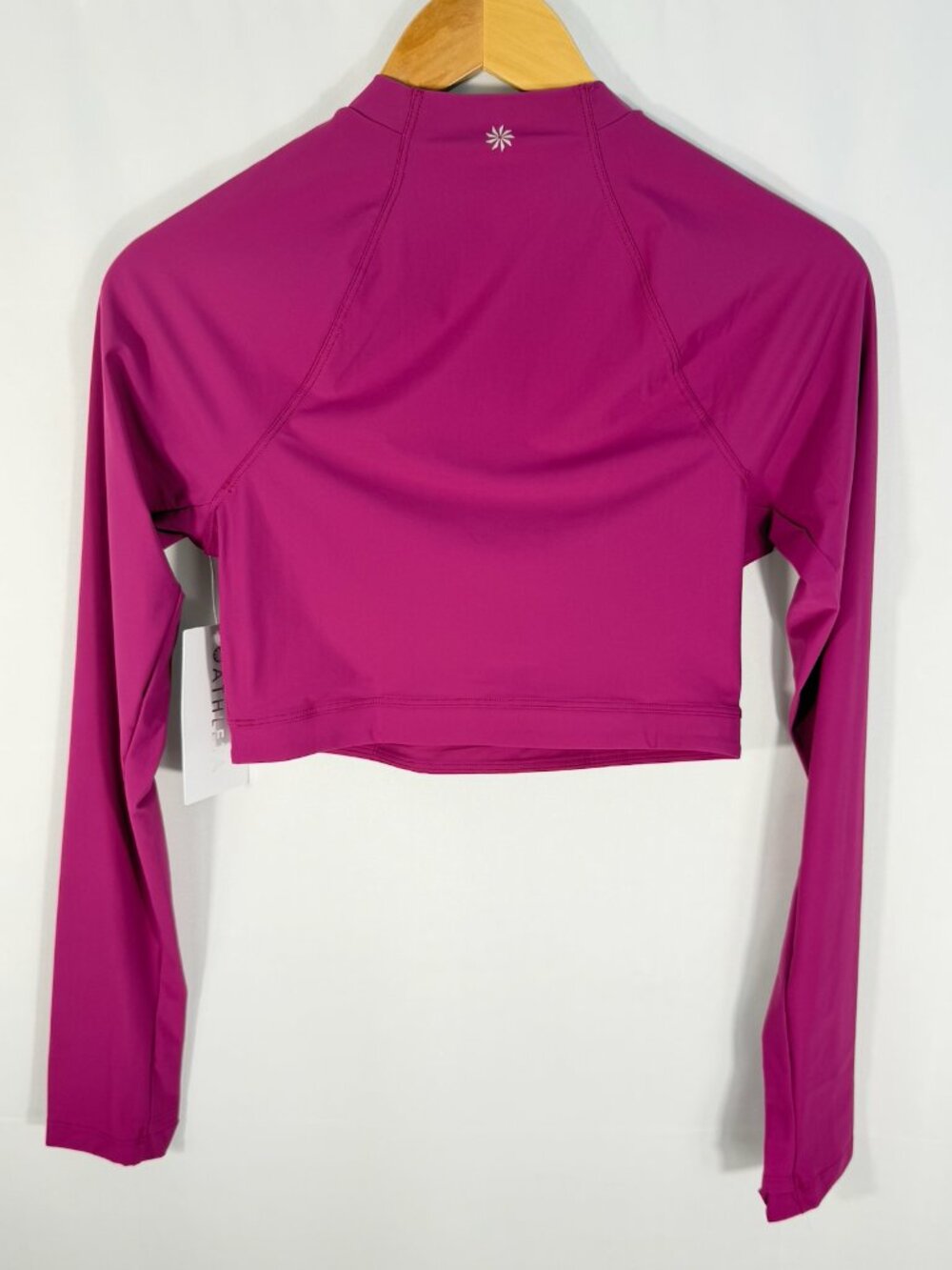 Athleta Crosstrain Ultra Crop Top Wildberry Purple Small NWT Workout - Picture 3 of 5